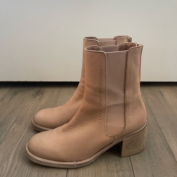 Free People Essential Chelsea Boot Sandy Beige - 7 - Picture 8 of 11